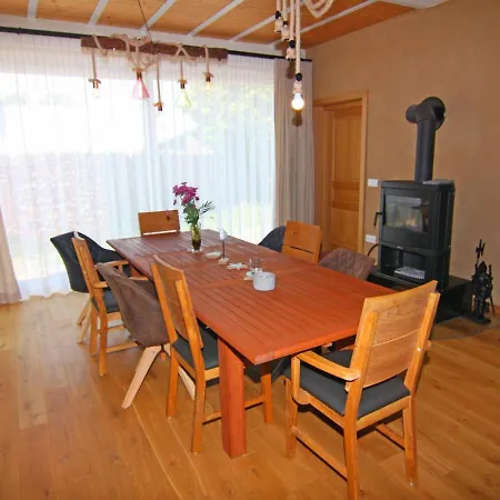 Strandanker In Apartment